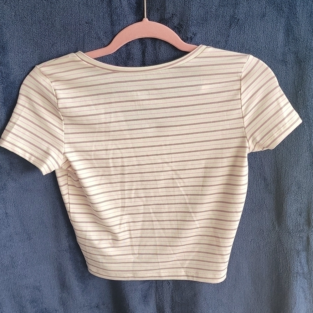 Crop top - Picture 3 of 4